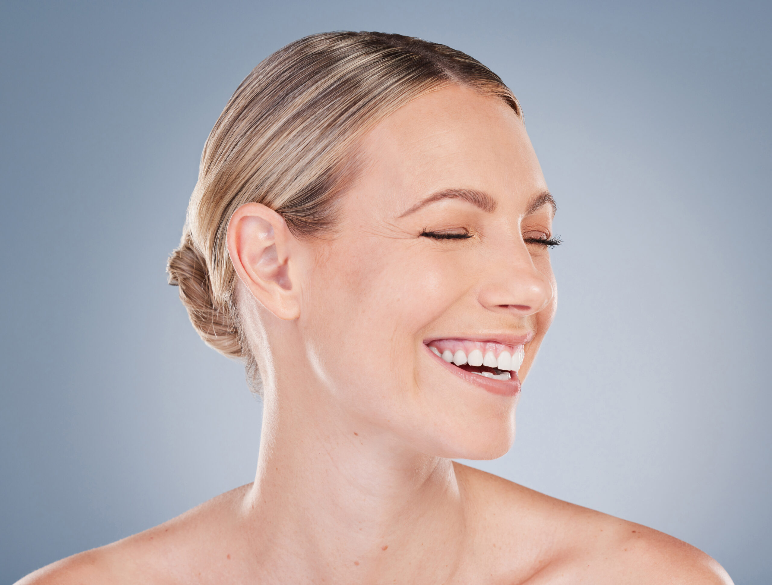 Benefits of CoolLift for Facial Tightening and Hydration